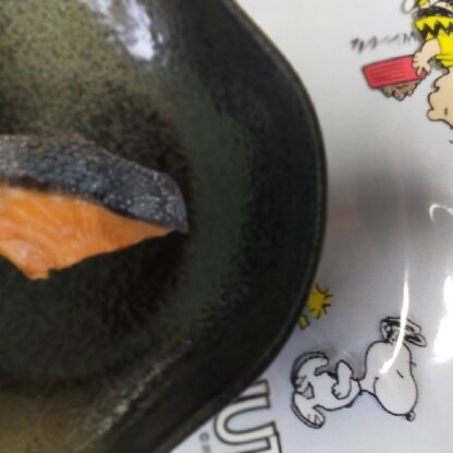 mimiちゃん(’∀’*)おはようございます(*´`)ニンニクにくにくニンニクにくにくの鮭ムニエル美味しかったです(ﾉ*°▽°)ﾉ朝から雨です～☂︎*̣̩⋆̩*